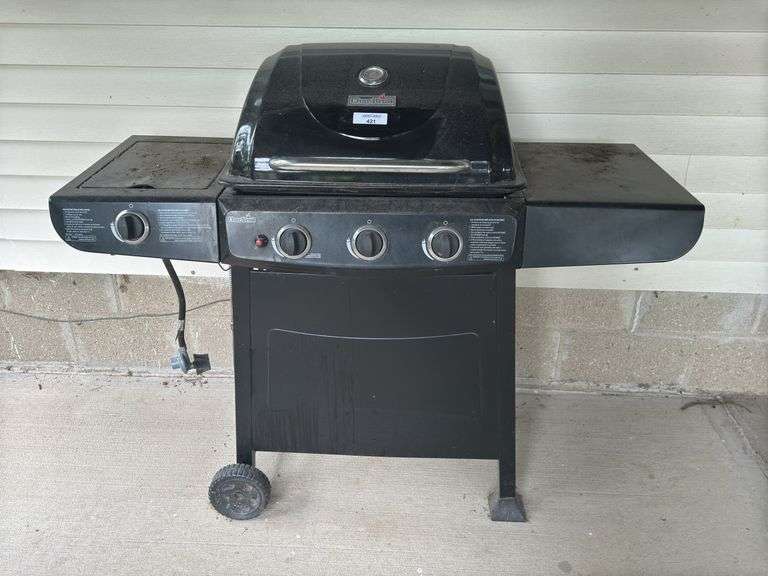 Char-Broil Propane Grill image