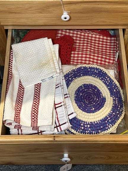 Assorted Linens & Home Textiles image