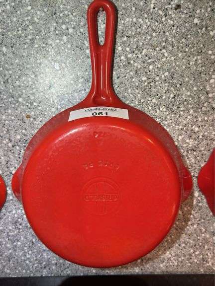 Griswold Cast Iron #5 Skillet image