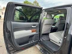 2012 Toyota Tundra 4x4 TRD Off Road, Limited