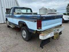 1985 Ford F 250 4x4 pickup