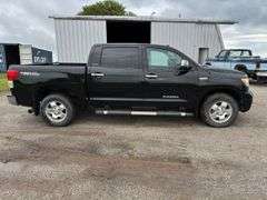 2012 Toyota Tundra 4x4 TRD Off Road, Limited