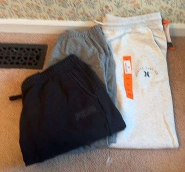 Lot of 3 Men's XXL Sweatpants - Hurley, Puma, Puma image