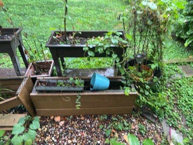Outdoor Furniture and Garden Decor Lot image