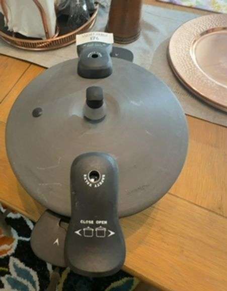 Danish Modern Pressure Cooker image