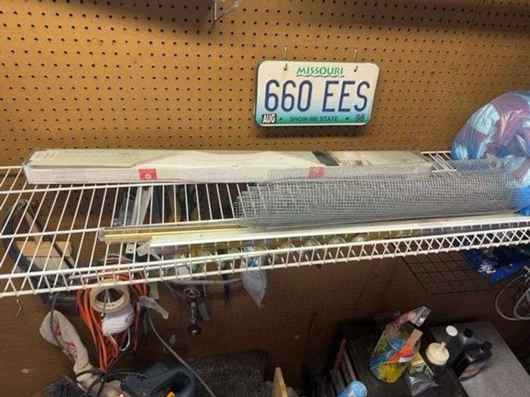 Shelf Lot: Chicken Wire, WeatherTech CupFone, AquaSource Toilet Seats, License Plate, and More image