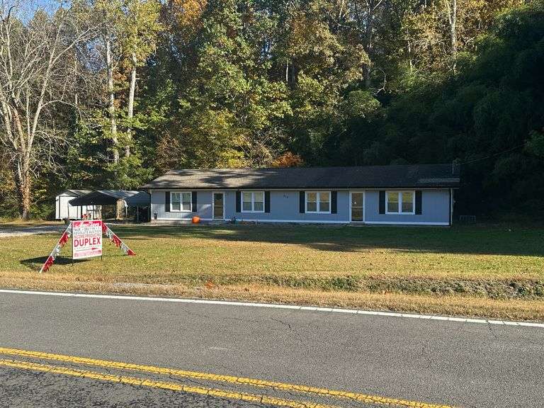 Duplex located at 310 Bells Ferry Rd (L12X 002) image