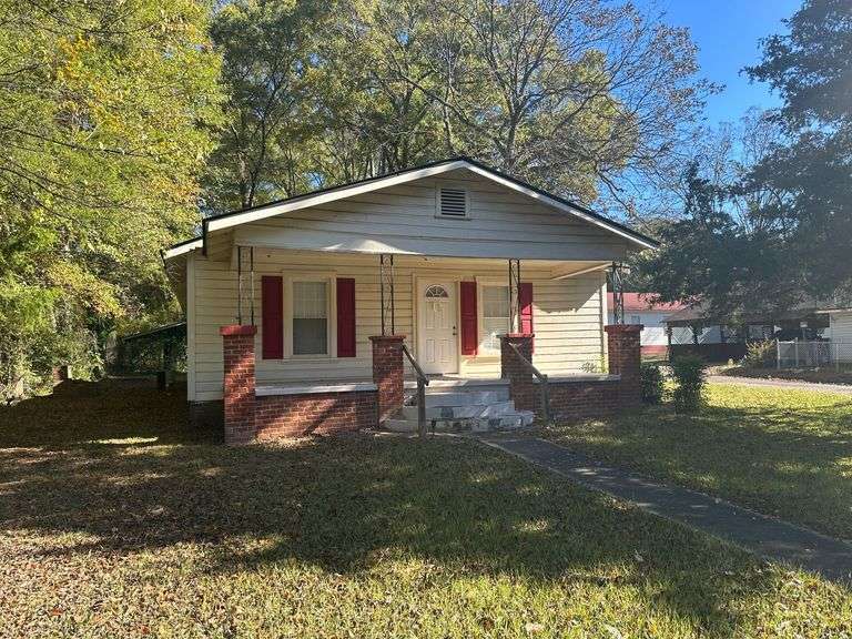 SFR Home located at 415 North Ave (J13I 008) image