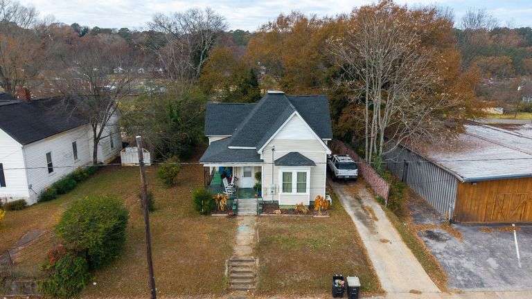 SFR Home located at 1815 North Broad St (J13I 257) image