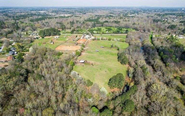 34± acre Premier Equestrian Facility Austell, Cobb County, GA