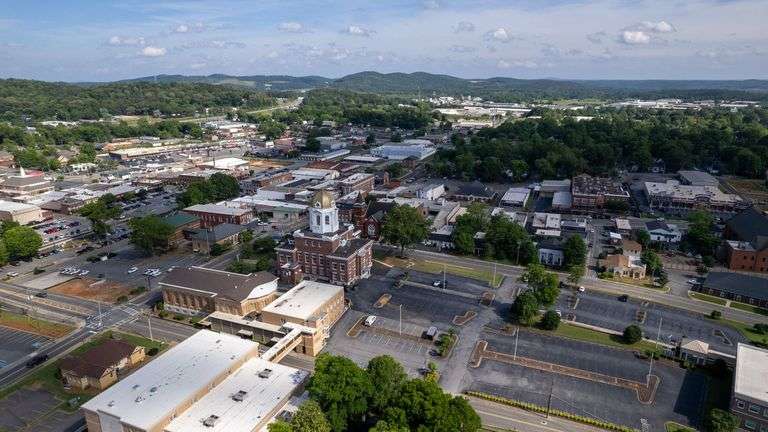 Downtown Office Building in Cartersville, Bartow County, GA Absolute Auction