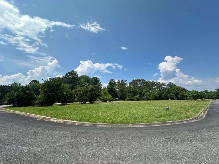 0.18± acre Interior Building Lot (Lot 9 – PIN #502201)