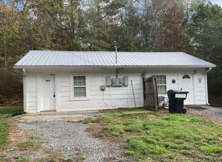 Duplex with 1BR/1BA Per Unit located at 212 Scott Drive, Plainville (P17B 036A) image