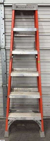 Louisville Fiber Glass 6ft Ladder image