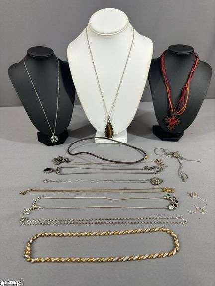 12 Necklaces (2 need repair) image