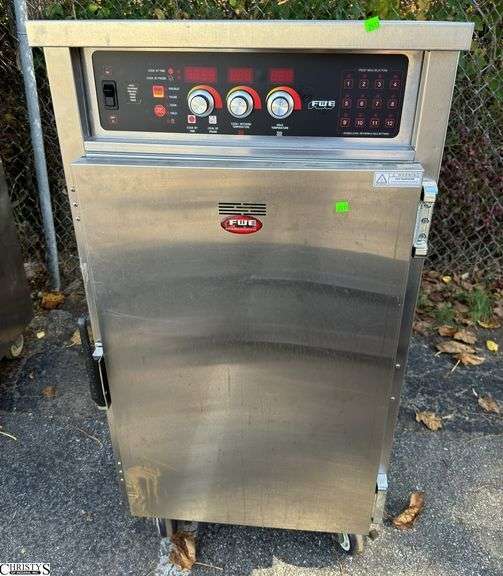 FWE Cooker on Wheels 27x33x53 image