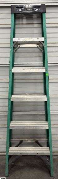 Green Werner 6ft Fiberglass Ladder image