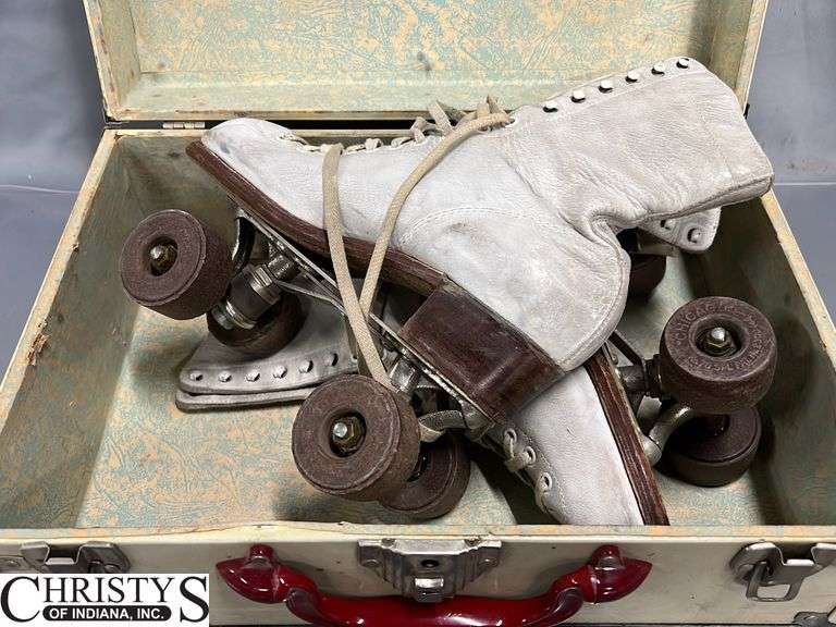 Roller Skates Size 7 in Carrying Case