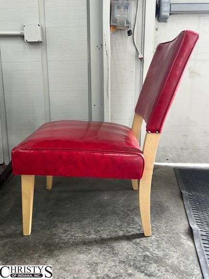Douglas-Eaton Vinyl Chair 23x25x31x15 Seat, Some Wear