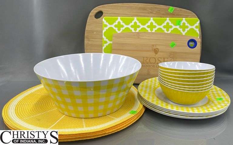 Plasticware, Cutting Boards Largest 18x12