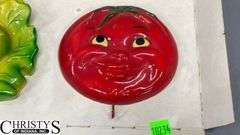 Ceramic Wall Decor Lettuce, Tomato Largest 5.5x6.5