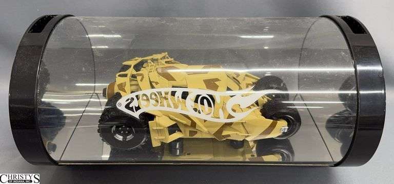 2004 Hot Wheels Batman Begins Tumbler Camouflage Edition image