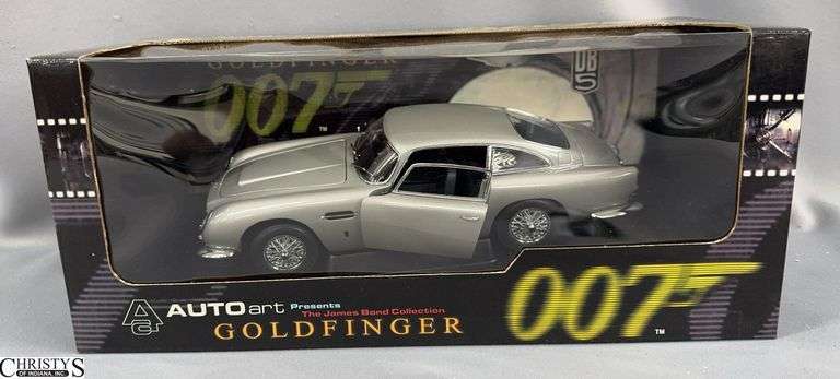 AutoArt James Bond 007 Goldfinger Aston Martin DB5 Diecast Model image