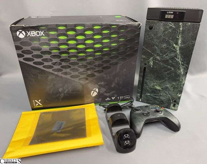 Xbox Series X 1 TB Open Box Untested image