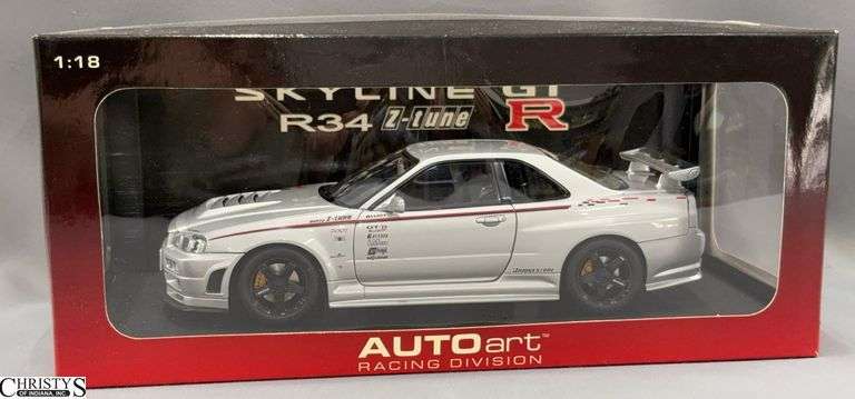 Autoart Nissan Skyline GTR (R34) Z-Tune 1:18 Scale Model Car image