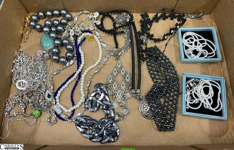 Approx. 20 Necklaces