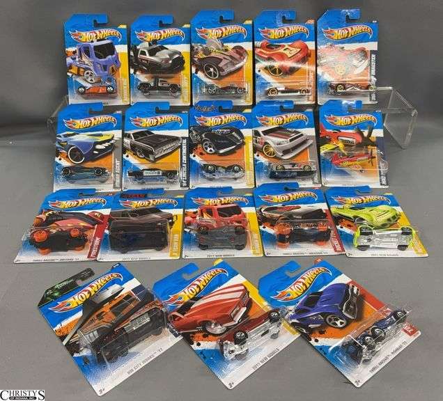 18 Hot Wheels Assorted Diecast Cars - 2011 New Models Collection image