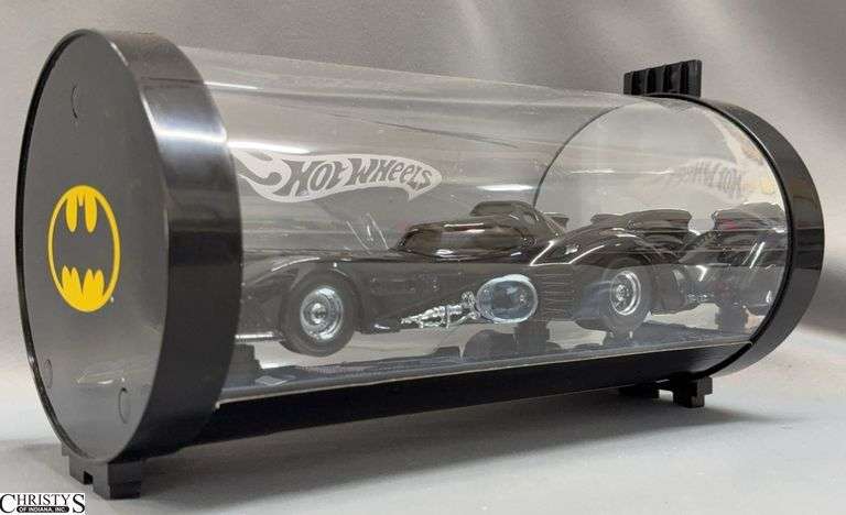 2004 Hot Wheels H2755 Batmobile in Display Case image