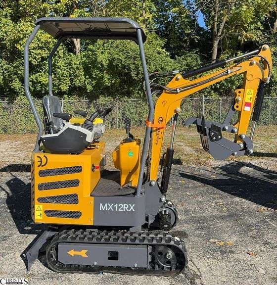 2025 CFG Mini Excavator MX12RX Gasoline Engine image