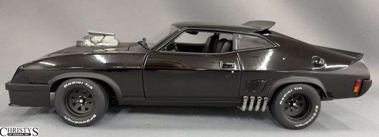 AutoArt 1:18 Ford XB Falcon Tuned Version Black Interceptor Model Car image