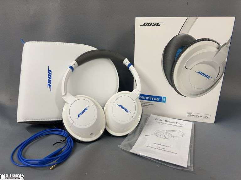 Bose SoundTrue Around-Ear Headphones White/Blue with Case and Accessories image