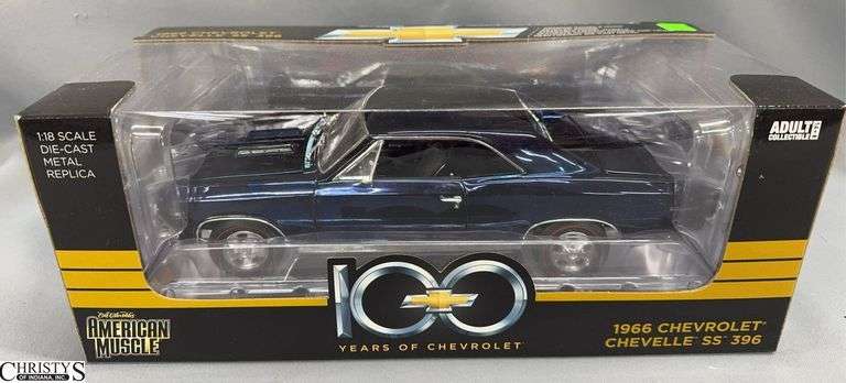 American Muscle 1966 Chevrolet Chevelle SS 396 1:18 Scale Diecast Metal Replica image