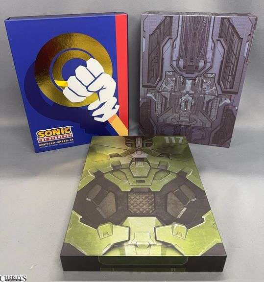 Halo Encyclopedia HC (Deluxe Edition) and Sonic the Hedgehog Encyclo-Speed-Ia HC (Deluxe Edition) image