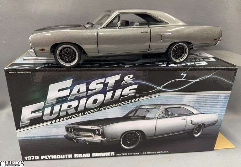 1970 Plymouth Road Runner 1:18 Scale Replica - Fast & Furious Official Movie Merchandise image