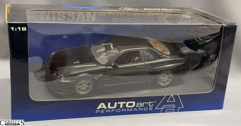 Autoart 1:18 Scale Nissan Skyline GT-R V-Spec II Model Car image