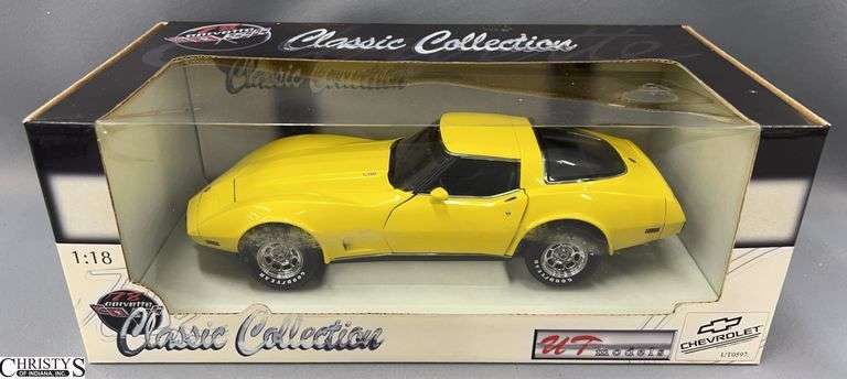 1978 Chevrolet Corvette Coupe Yellow - UT Models - 1:18 Scale image