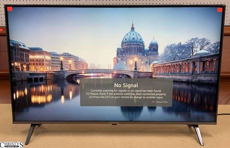 2022 LG 43" TV - no remote image