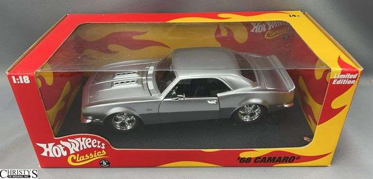 Hot Wheels Classics 1:18 Scale '68 Camaro Diecast Car image