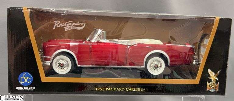 Road Signature Collection 1953 Packard Caribbean 1:18 Diecast Car image
