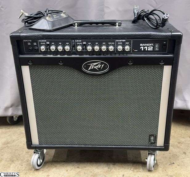 Peavey Bandit 112 Guitar Amplifier with Footswitch image