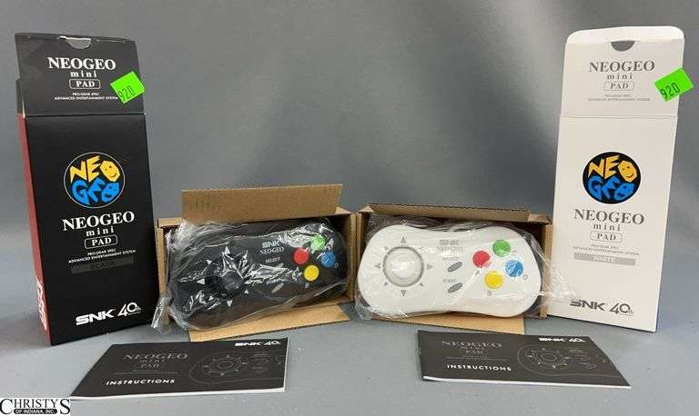 SNK Neo Geo Mini Pads - Black and White image