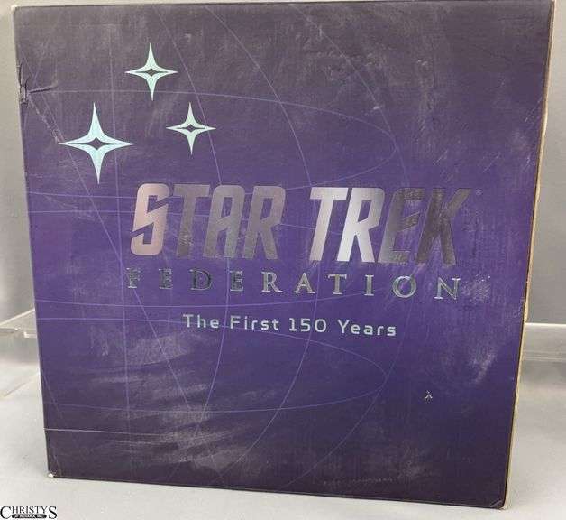 Star Trek Federation: The First 150 Years Book image