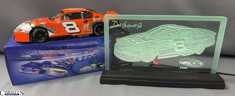 2pcs Lighted Etched Glass, Needs DC12 Power Supply 1:18 Action Collectible Dale Earnhardt Jr Looney Tunes Rematch 2002 Monte Carlo In Box image