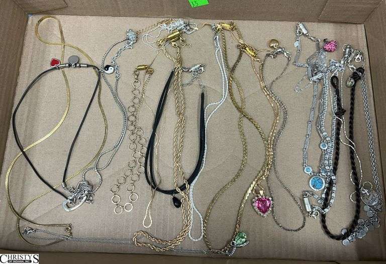Approx. 20 Necklaces