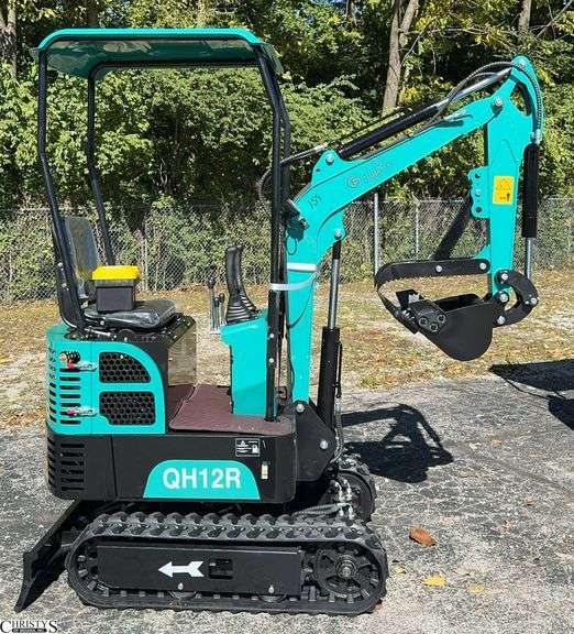 2025 CFG Mini Excavator QH12R  Gasoline Engine image