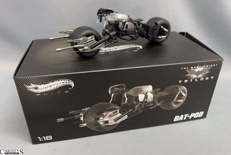 Hot Wheels Elite 1:18 Scale Bat-Pod - The Dark Knight Trilogy image